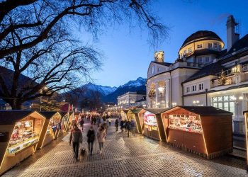 Original Südtiroler Christkindlmärkte, Weihnachtsmarkt Meran, Südtirol, Italien (credits canvapro)
