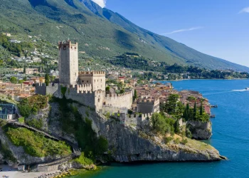 Malcesine, Gardasee, Verona, Italien © shutterstock.com
