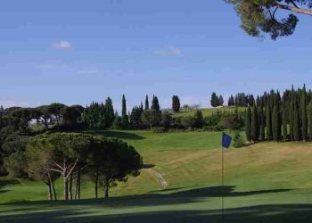 Blick über den Golfplatz des Circolo Golf Ugolino in den Chianti-Hügeln