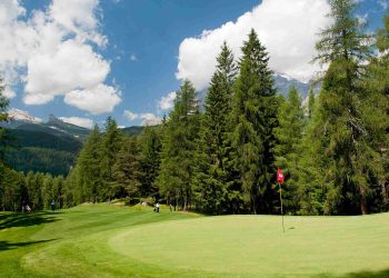 Cortina Golf Club – Spielbahn vor Dolomiten-Panorama