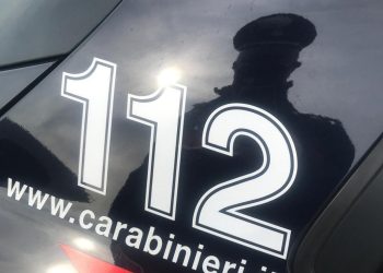 Themenbild zu Ermittlungen der Carabinieri im Zusammenhang mit einer Bedrohung mit einer Stichwaffe.