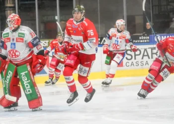 HCB Südtirol Alperia erobert Tabellenspitze nach 4:0 gegen KAC