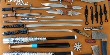 Themenbild zur Beschlagnahme von Waffen durch die Carabinieri in Südtirol