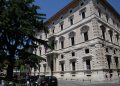 Fassade des Palazzo Cesaroni an der Piazza Italia in Perugia, Sitz des Regionalparlaments von Umbrien